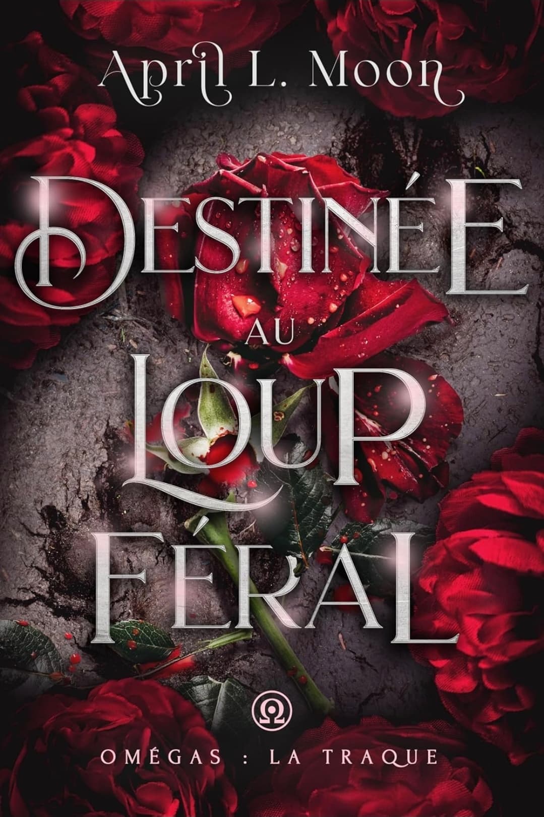 Couverture de Destinée au loup Féral (Oméga : la traque T.2)